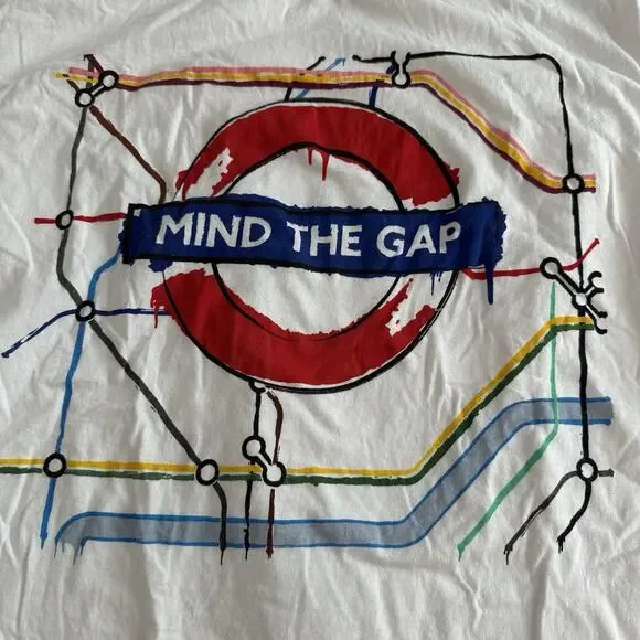 Mind The Gap Official T Shirt GWCC Sedex TFL Official Licensed Product XL white - Picture 2 of 7